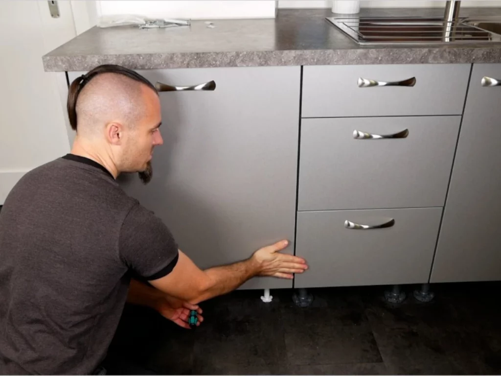 Spülmaschine Tipps zur exakten Anpassung der Möbelfront