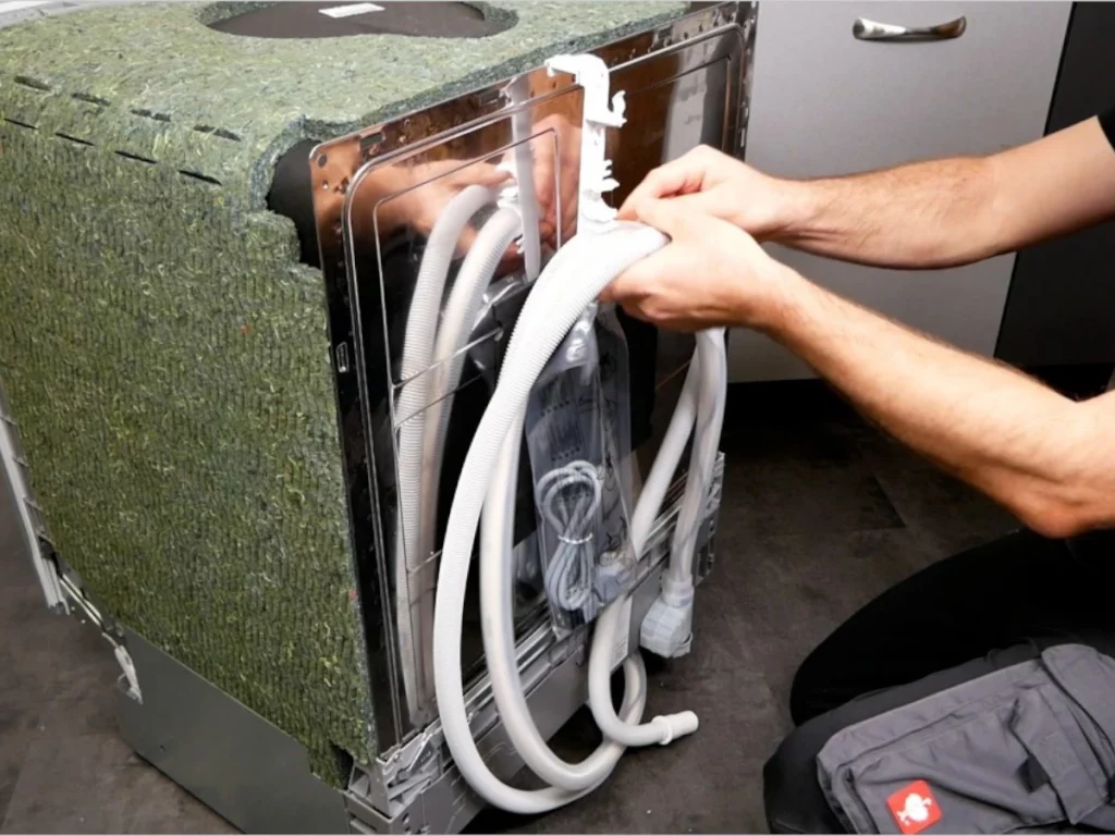 Geschirrspüler auspacken