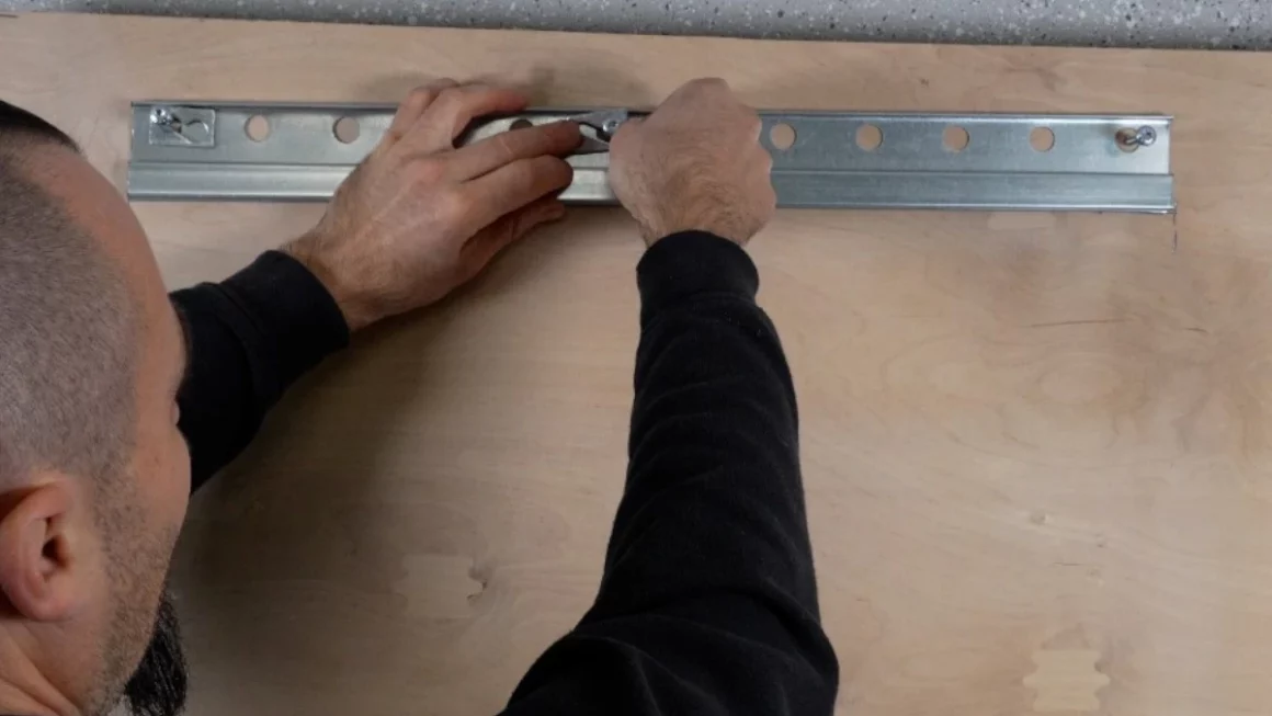 IKEA Hängeschrank aufhängen – Metod, Knoxhult, Enhet Wandschrank (mit und ohne Schiene)