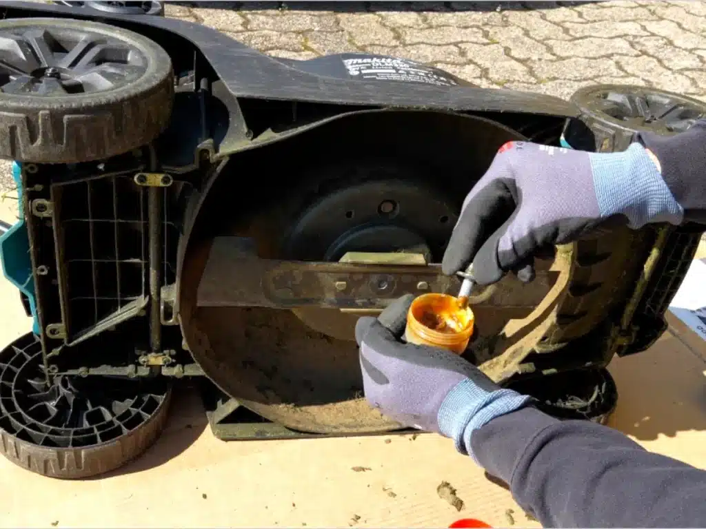 Makita Rasenmäher Messer austauschen