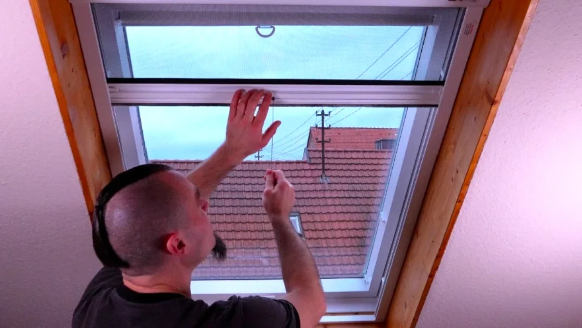 Insetto Dachfenster Insektenschutzrollo – Perfekter Schutz für Velux & Roto Fenster