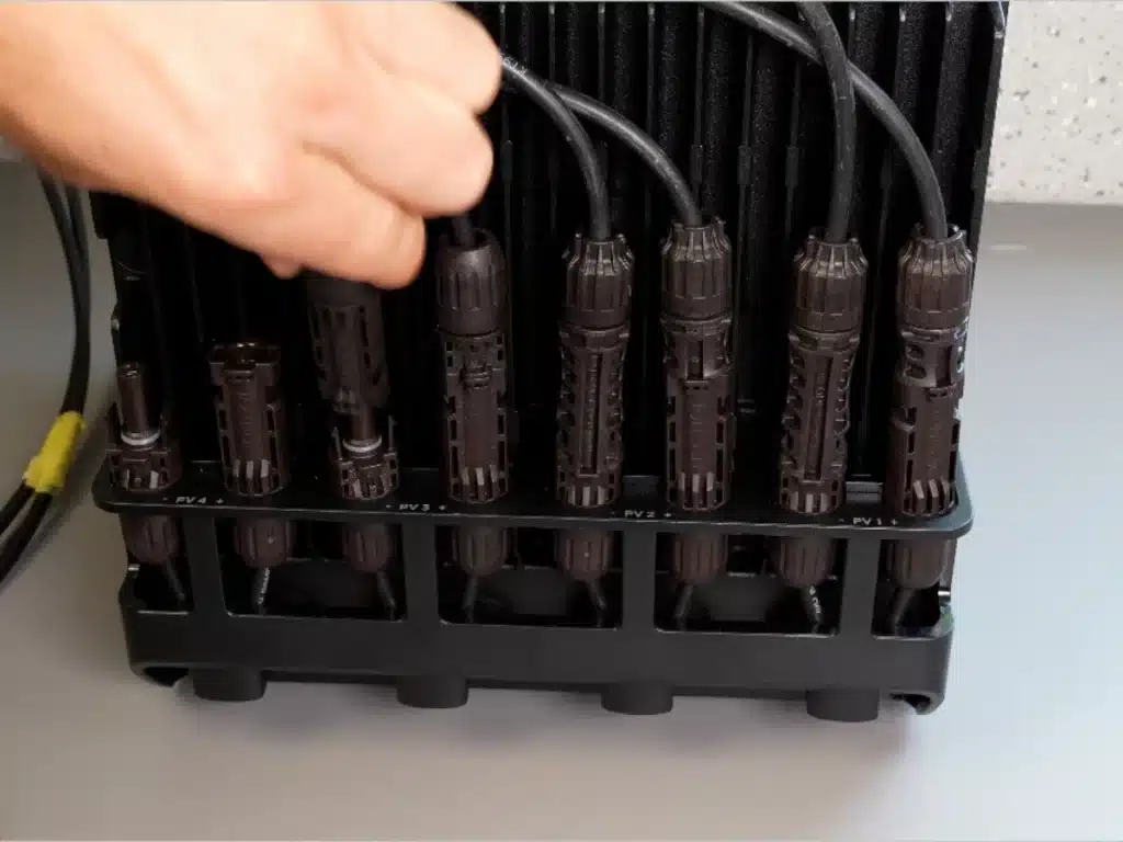 Solarmodule an Stream Ultra anschließen